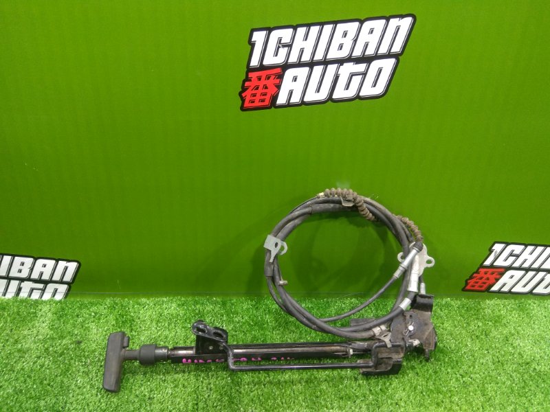 Запчасть ручка ручника TOYOTA HIACE TRH214W 2TR-FE контрактная Ручка ручника TOYOTA HIACE TRH214W 2TR-FE контрактная