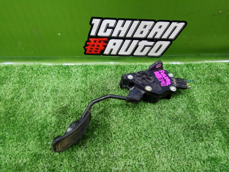 Запчасть педаль газа TOYOTA COROLLA FIELDER NZE141 1NZ-FE контрактная Педаль газа TOYOTA COROLLA FIELDER NZE141 1NZ-FE контрактная