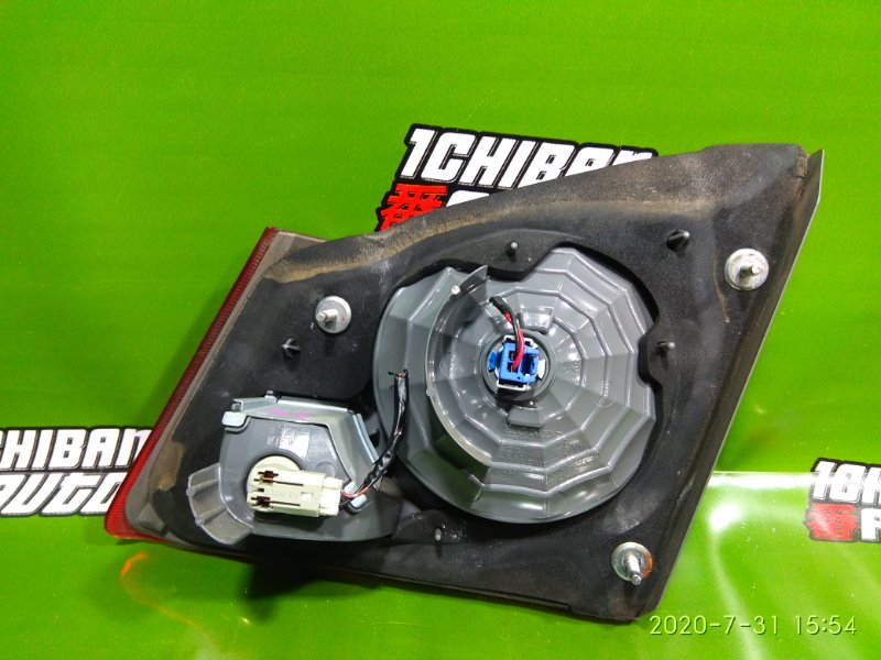 Стоп-вставка задняя левая CIVIC FD1 R18A Стоп-вставка задняя левая CIVIC FD1 R18A