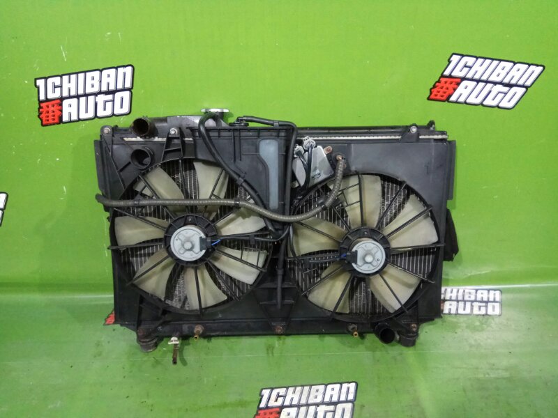 Радиатор основной CELSIOR UCF31 3UZ-FE Радиатор основной CELSIOR UCF31 3UZ-FE
