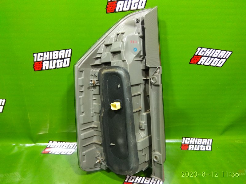 Стоп-сигнал задний правый VOXY ZRR75 Стоп-сигнал задний правый VOXY ZRR75