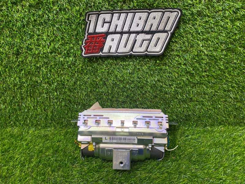 Airbag пассажирский передний правый M35 2006 Y50 VQ35DE