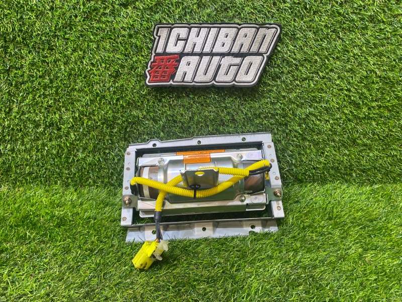 Airbag пассажирский передний правый FX45 2005 S50 VK45DE