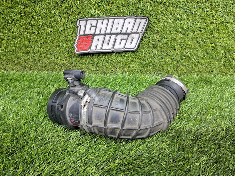 Датчик расхода воздуха A5 2009 8T3 CAEB Датчик расхода воздуха A5 2009 8T3 CAEB