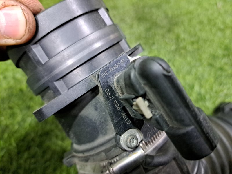 Датчик расхода воздуха A5 2009 8T3 CAEB Датчик расхода воздуха A5 2009 8T3 CAEB