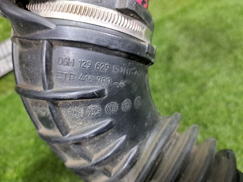 Датчик расхода воздуха A5 2009 8T3 CAEB Датчик расхода воздуха A5 2009 8T3 CAEB