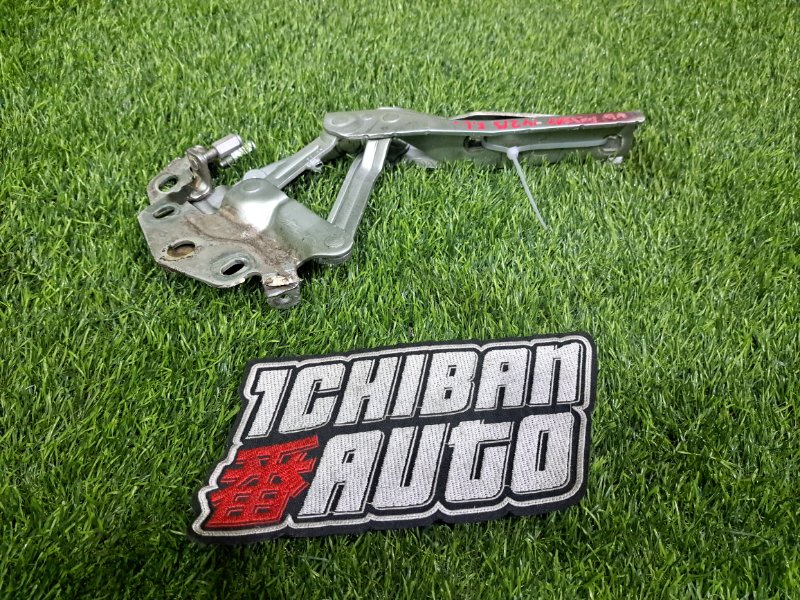 Петля капота VOLKSWAGEN PASSAT 2006 3C2 BVY 3C0823301E контрактная