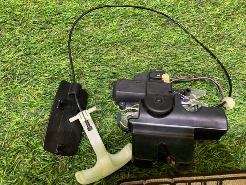 Замок крышки багажника задний G35 2006 V36 VQ35HR