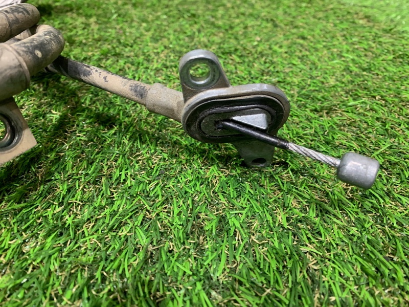 Тросик ручника задний правый K5 2010 TF L4KA