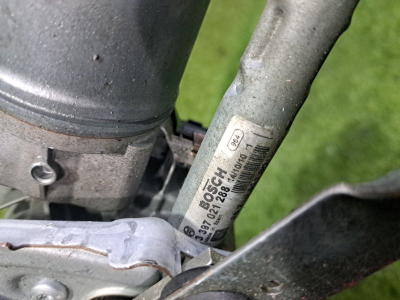 Трапеция дворников передняя левая 3008 2011 T84 DV6C