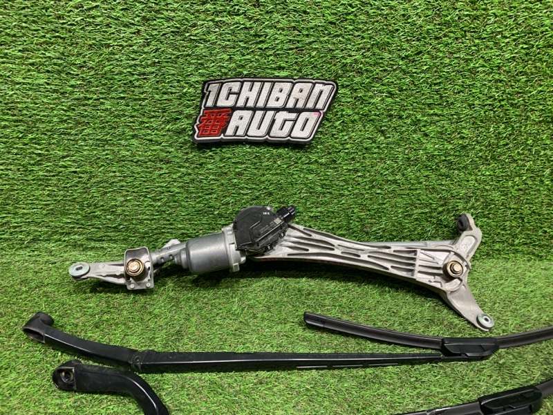 Трапеция дворников передняя CTS 2012 FDM LFW