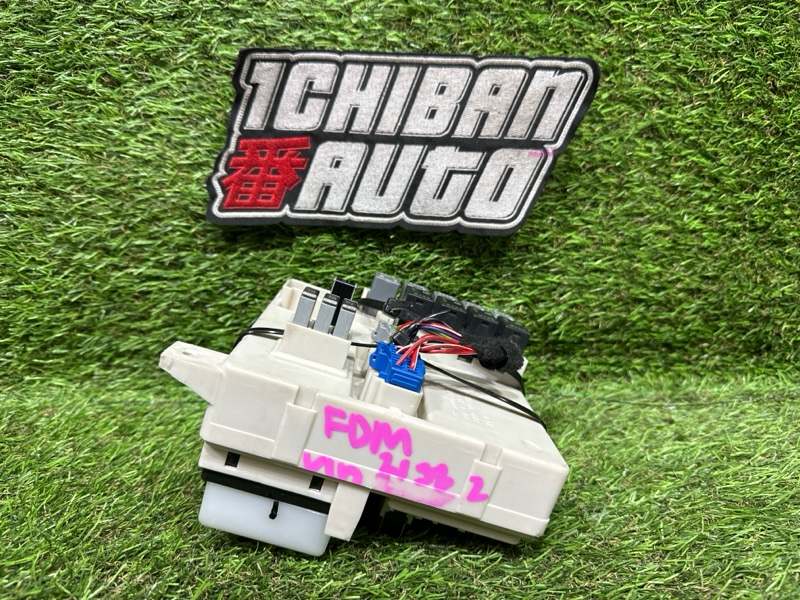 Блок предохранителей CADILLAC CTS FDM LFW