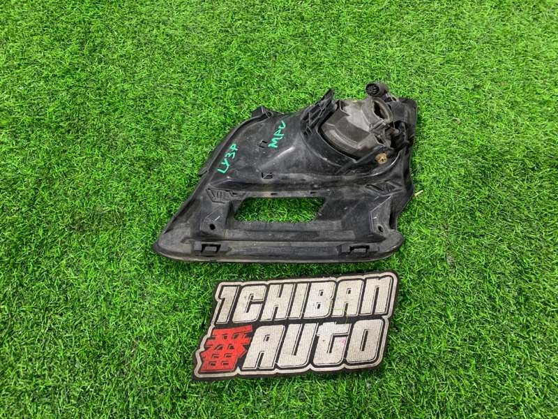 Туманка передняя правая MPV LY3P