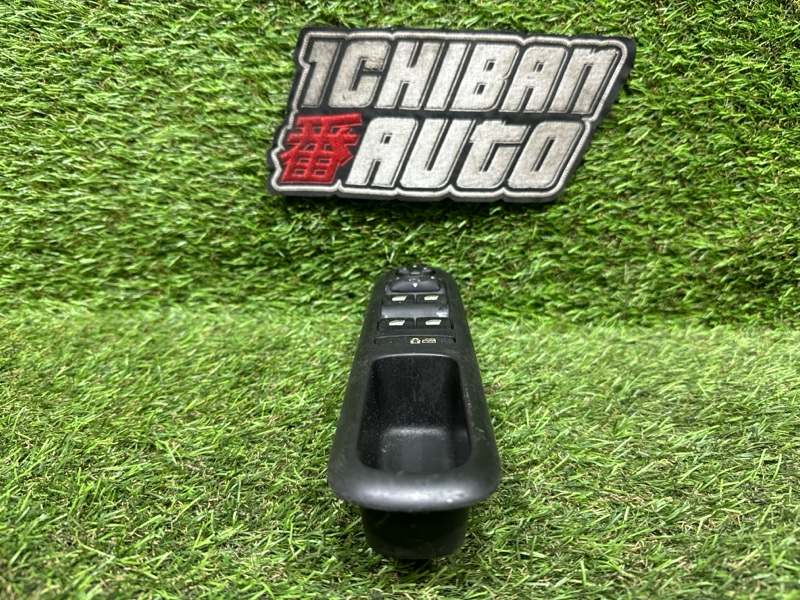 Блок упр. стеклоподьемниками передний левый 3008 2011 T84 DV6C