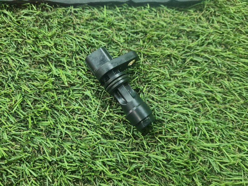 Датчик положения коленвала RSX 2002 DC5 K20A3