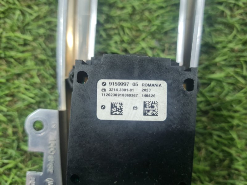 Кнопка стояночного тормоза BMW 7-SERIES F02 N54B30