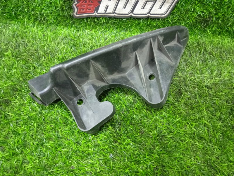 Крепление бампера заднее правое IMPREZA WRX VEH Крепление бампера заднее правое IMPREZA WRX VEH