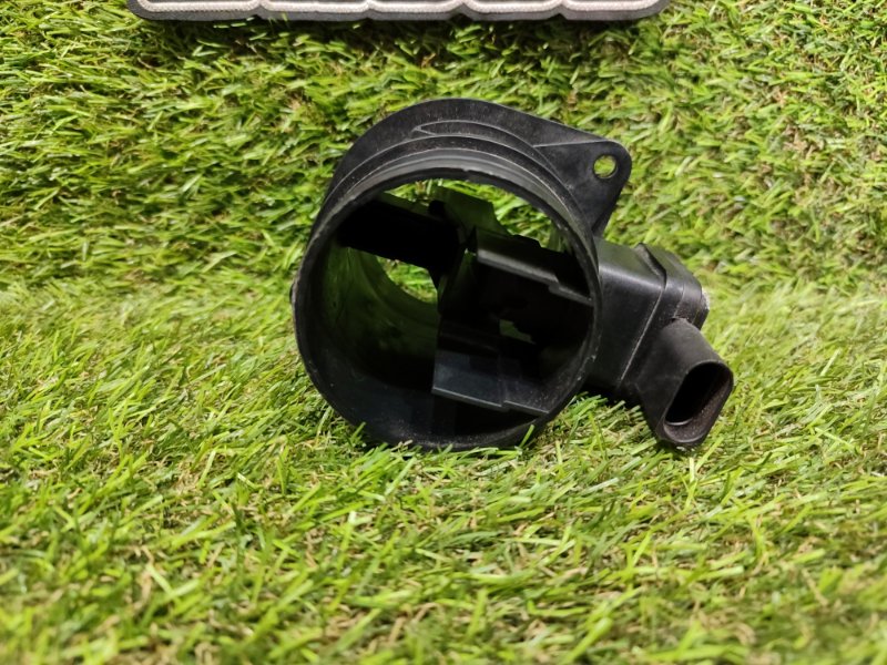 Датчик расхода воздуха VOLKSWAGEN JETTA 162 CAYC Датчик расхода воздуха VOLKSWAGEN JETTA 162 CAYC