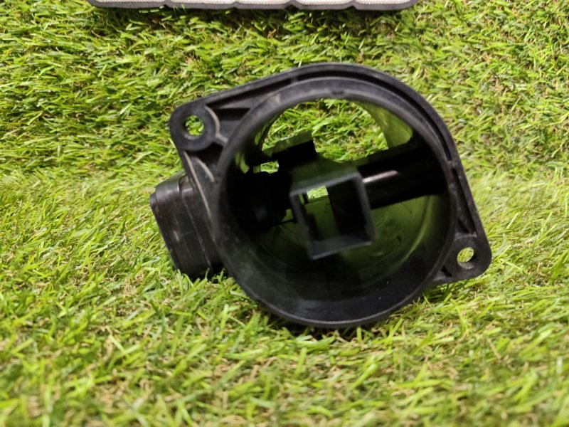 Датчик расхода воздуха JETTA 2011 162 CAYC Датчик расхода воздуха JETTA 2011 162 CAYC