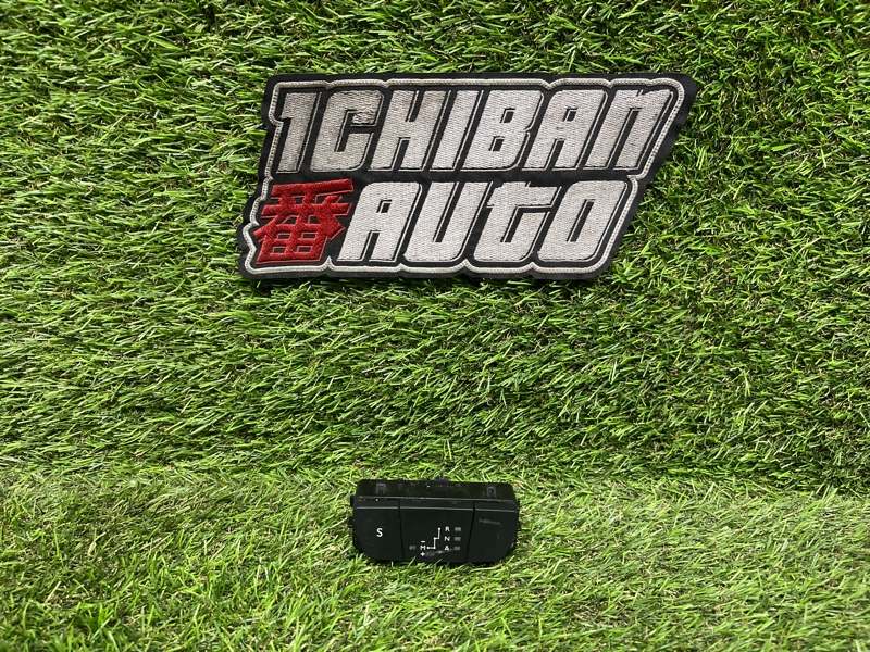 Блок кнопок PEUGEOT 508 2013 508 DV6C 96770547ZD контрактная