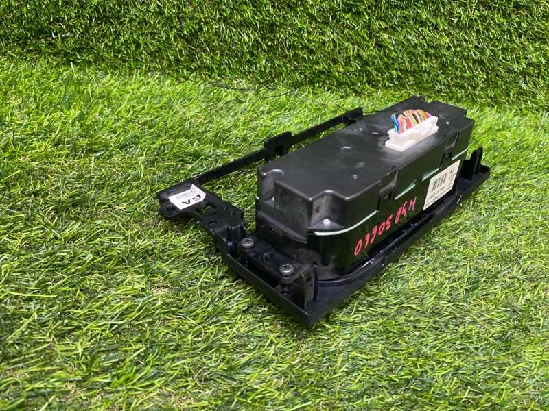 Блок управления климат-контролем QM5 2011 HY0