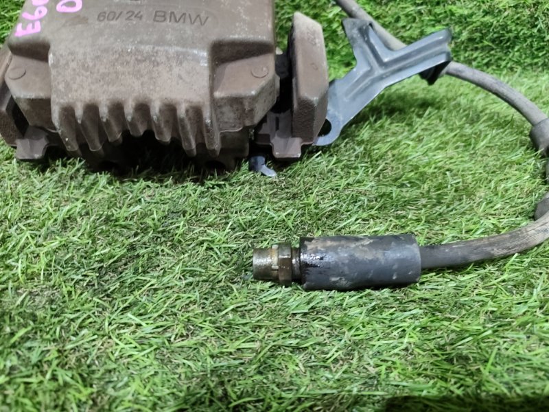 Суппорт передний правый BMW 5-SERIES E60 N52B25