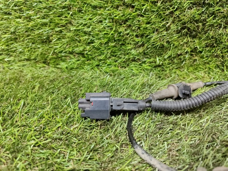 Датчик abs передний правый CHEVROLET CRUZE J300 F18D4 Датчик abs передний правый CHEVROLET CRUZE J300 F18D4