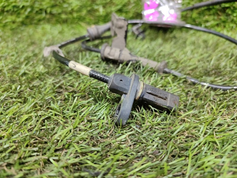 Датчик abs задний правый KIA K3 YD G4FD
