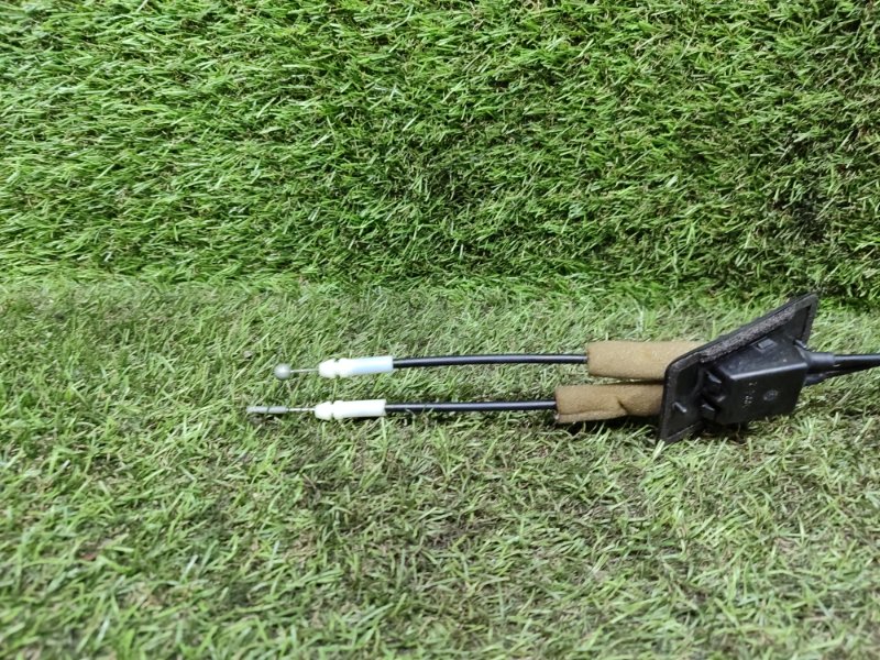 Замок двери задний правый M35 2006 Y50 VQ35DE