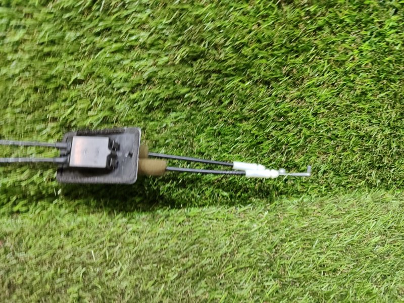 Замок двери задний левый M35 2006 Y50 VQ35DE