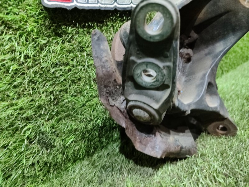 Ступица передняя правая CLUBMAN R55 Ступица передняя правая CLUBMAN R55