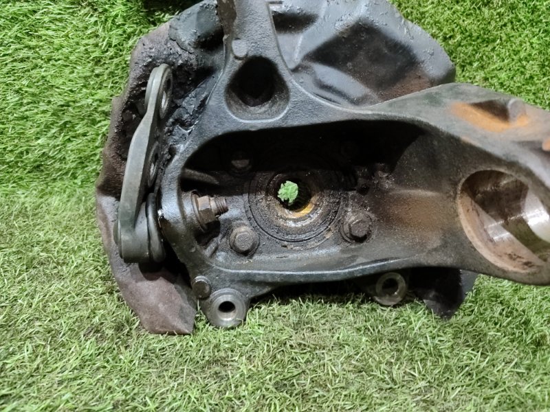 Ступица передняя левая CLUBMAN R55