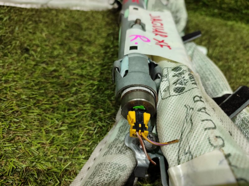 Airbag крыши правый XF CC9 306DT