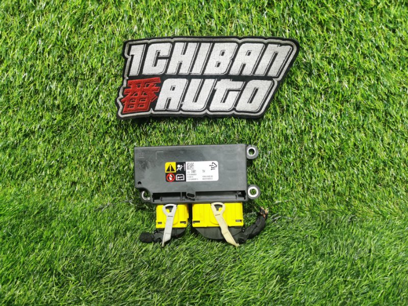 Блок управления airbag CADILLAC CT6 2016 6K2 LGX 13510481 контрактная