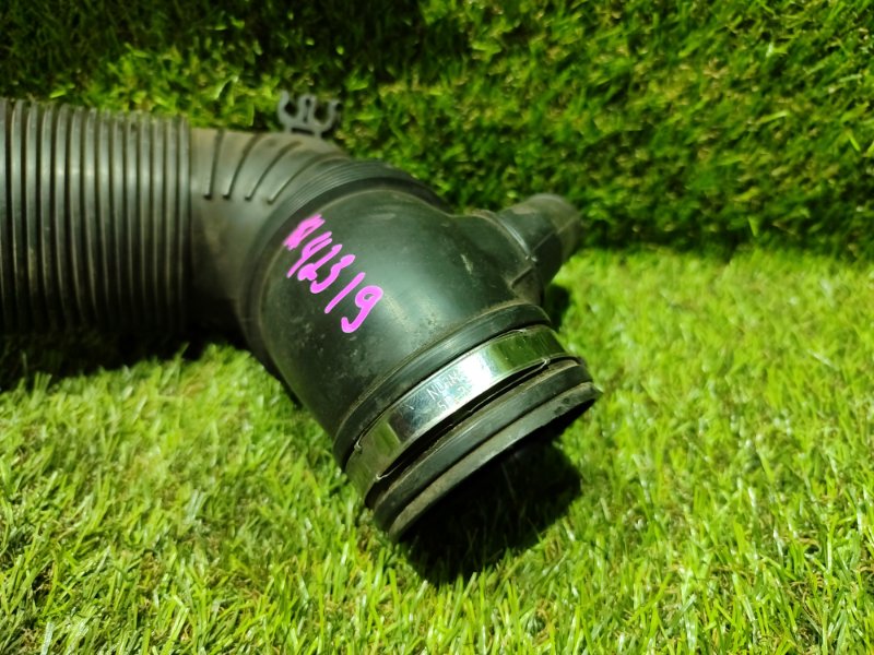 Патрубок воздушн.фильтра VOLKSWAGEN JETTA 162 CFFB