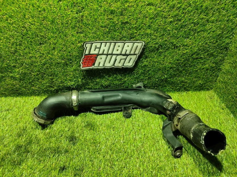 Патрубок интеркулера VOLKSWAGEN JETTA 2012 162 CFFB 1K0145770AE контрактная