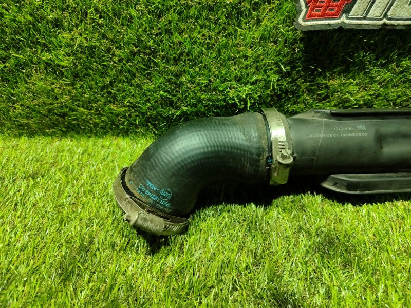 Патрубок интеркулера JETTA 2012 162 CFFB