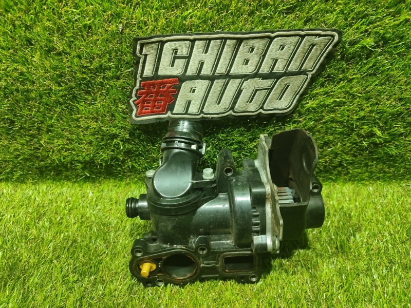 Помпа AUDI A4 8K2 CAEB