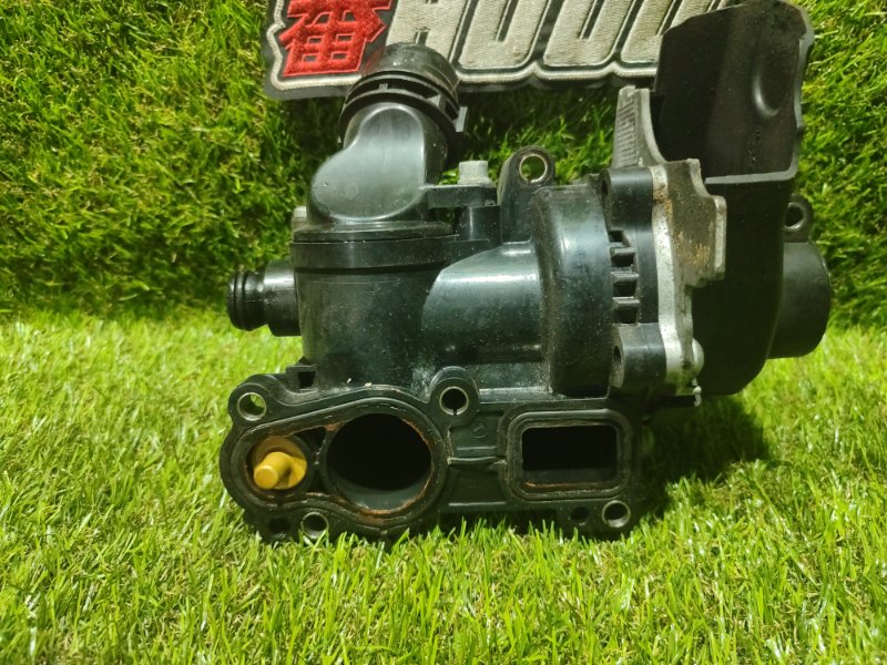 Помпа A4 2009 8K2 CAEB