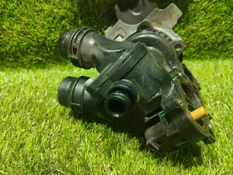 Помпа A4 2009 8K2 CAEB