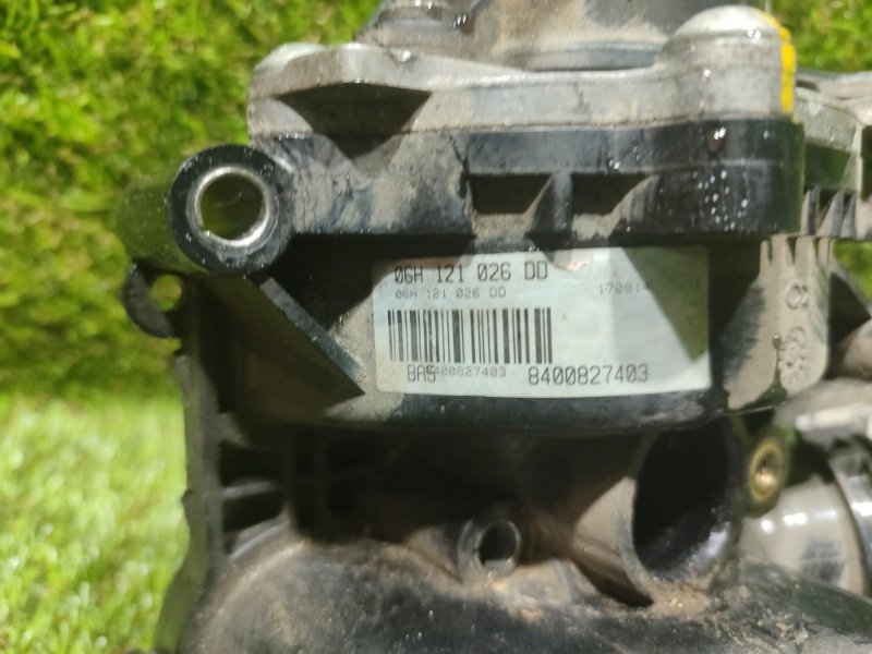 Помпа A4 2009 8K2 CAEB