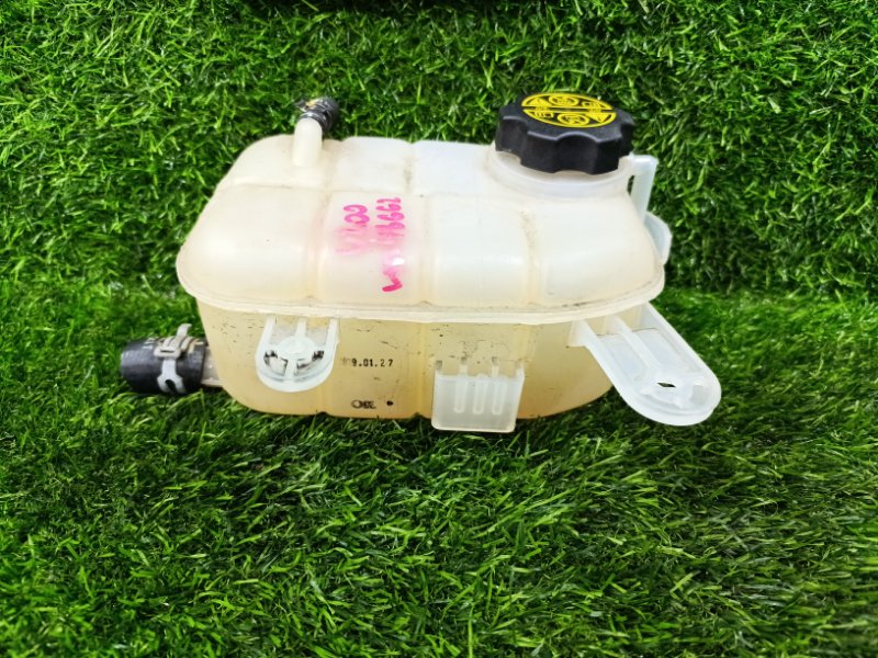 Бачок расширительный TRAX 2019 U200 LUV Бачок расширительный TRAX 2019 U200 LUV