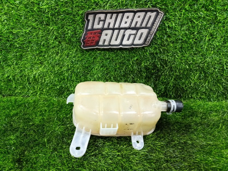 Бачок расширительный TRAX 2019 U200 LUV Бачок расширительный TRAX 2019 U200 LUV