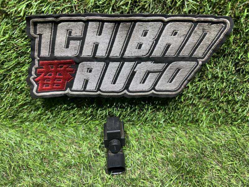 Клапан электромагнитный A4 2011 8K2 CAEB Клапан электромагнитный A4 2011 8K2 CAEB