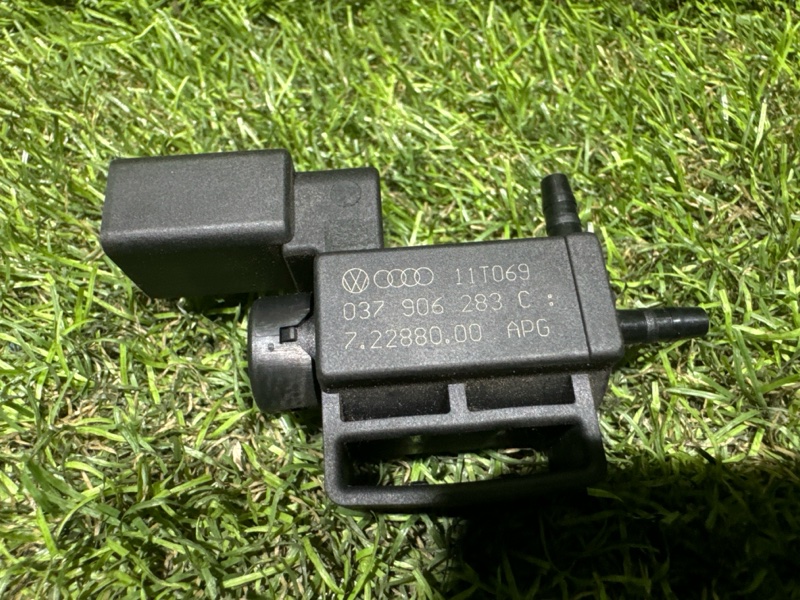 Клапан электромагнитный A4 2011 8K2 CAEB