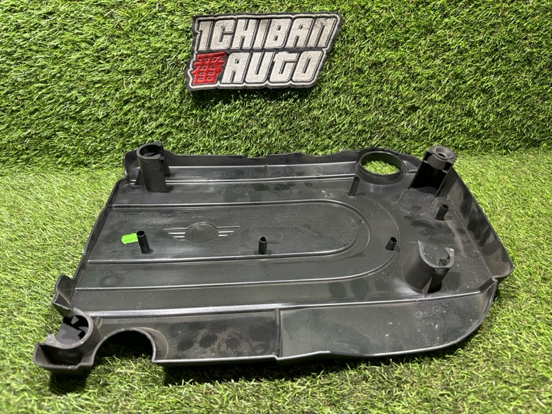 Крышка двс декоративная COUNTRYMAN 2015 R60 N47C20A