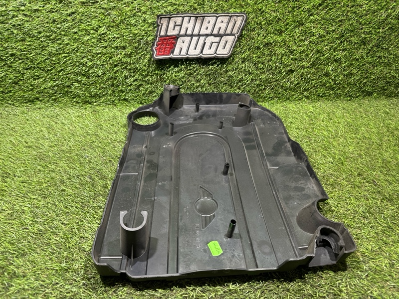 Крышка двс декоративная COUNTRYMAN 2015 R60 N47C20A