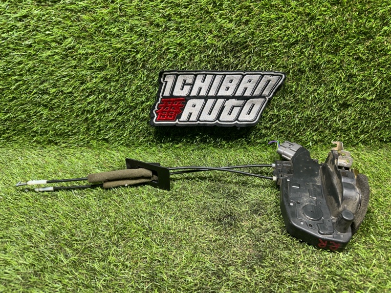 Замок двери задний правый INFINITI M45 2005 Y50 VK45DE 82500EG000 контрактная