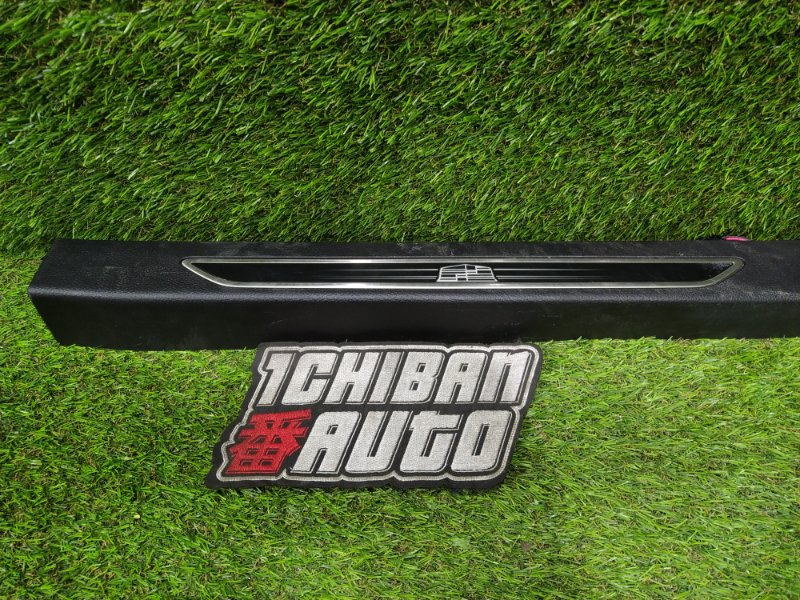 Порожек пластиковый передний левый CT6 2016 6K2 LGX