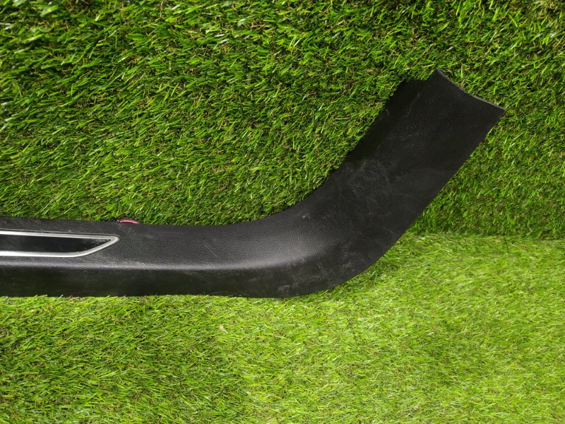 Порожек пластиковый передний левый CADILLAC CT6 6K2 LGX